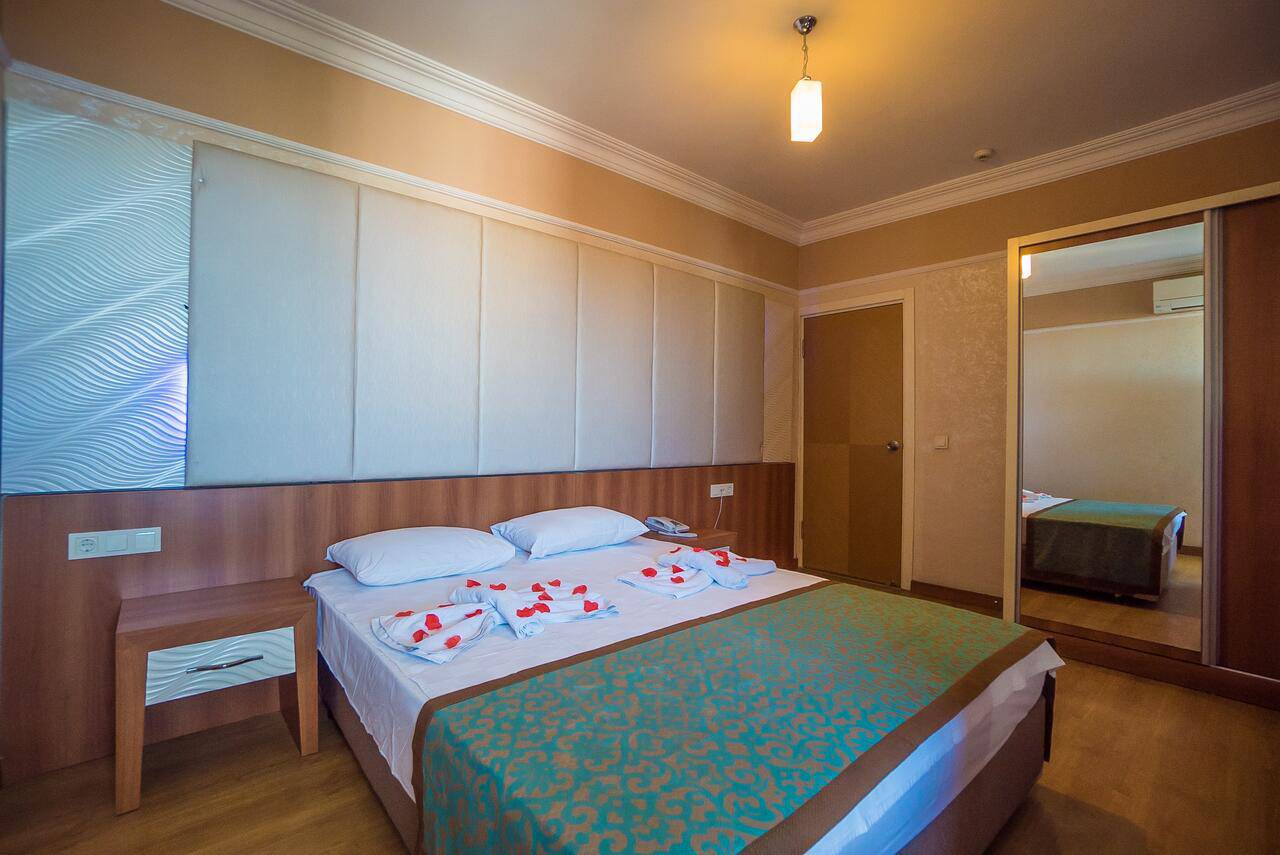 Kleopatra hotel apart 3. Tac Hotel Alanya. Клеопатра Туна апарт отель. Отель Клеопатра Турция Алания 5 звезд. Клеопатра муз отель Аланья.