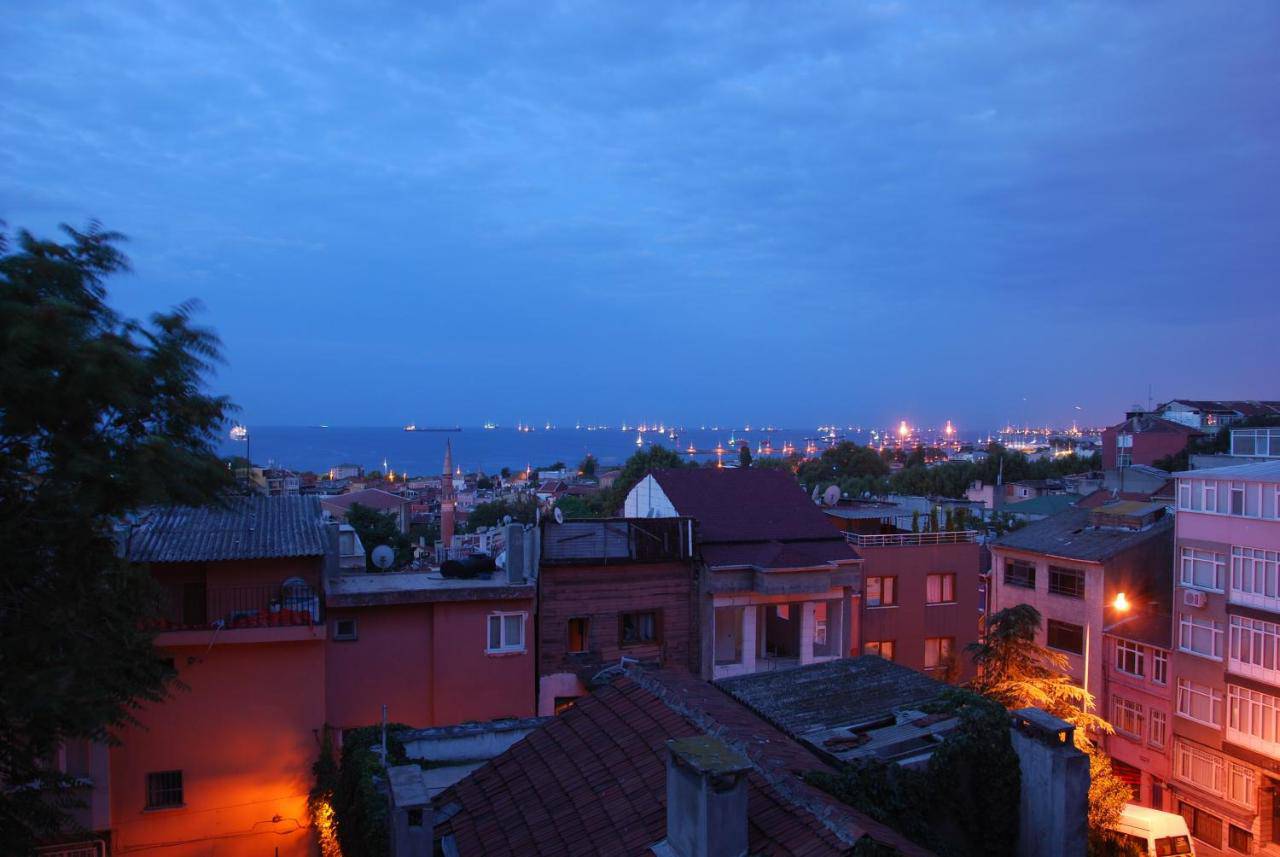 Blue istanbul. Blue Istanbul Hotel Стамбул. Istanbul on Blue.