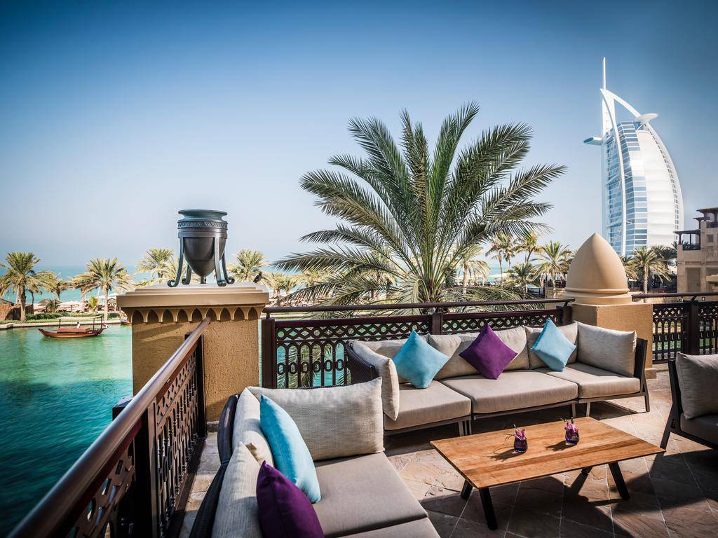 Jumeirah al Qasr комната