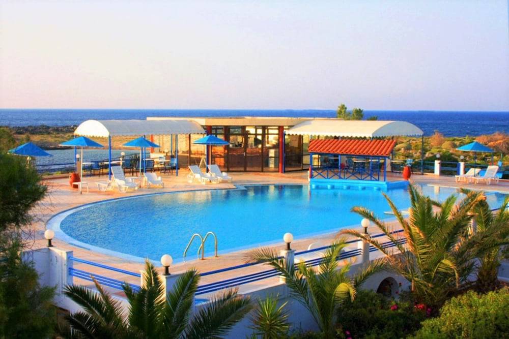 Beach hotel village. Zorbas Hotel 2. Литос Бич Греция. Zorbas Beach. Aktibeach Village Resort 4 Кипр Пафос.