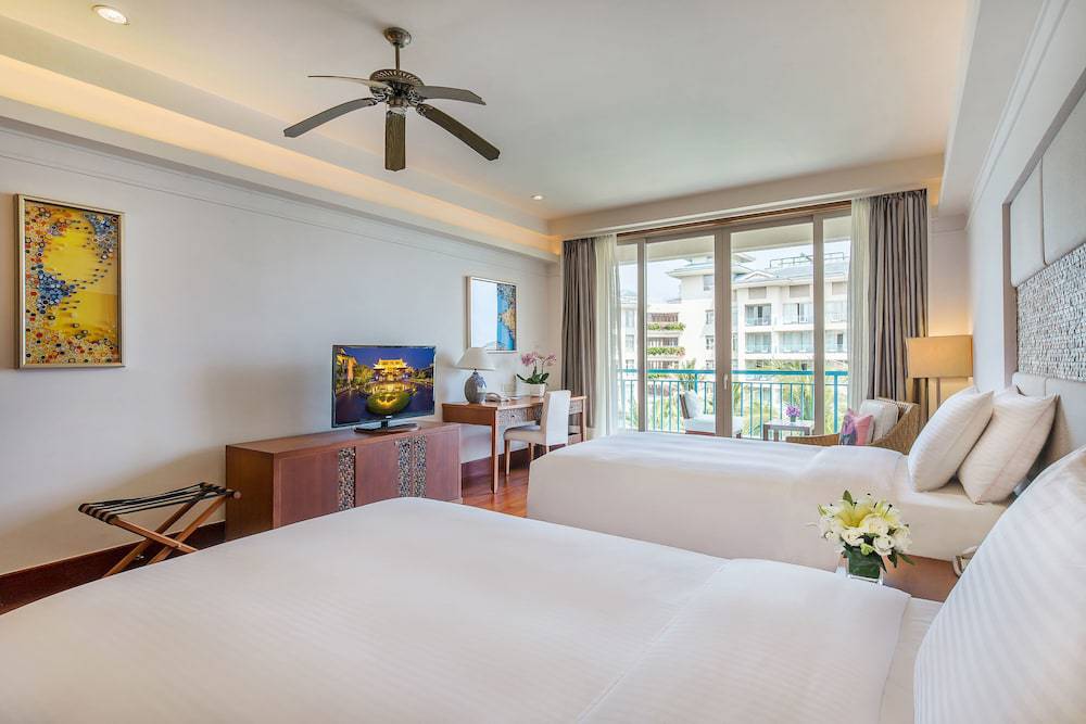 Horizon resort spa yalong bay Horizon resort spa yalong bay