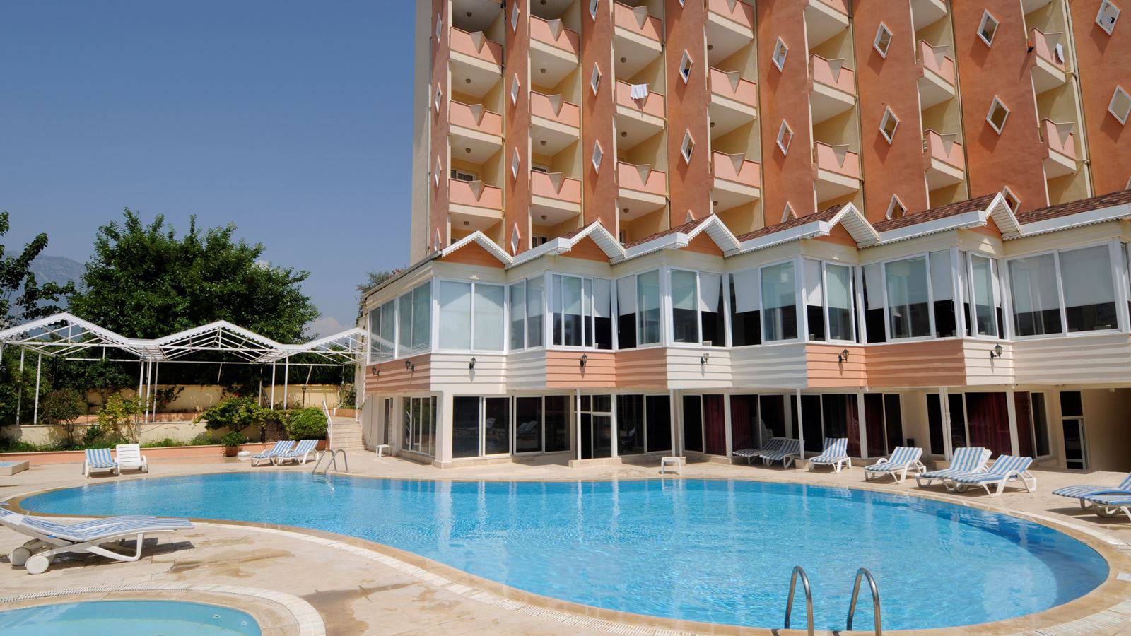 Махмутлар first class hotel. Alanya klas Hotel 4. Klas Hotel 4* (Махмутлар). Klas отель Алания. Класс отель Турция Аланья Махмутлар.