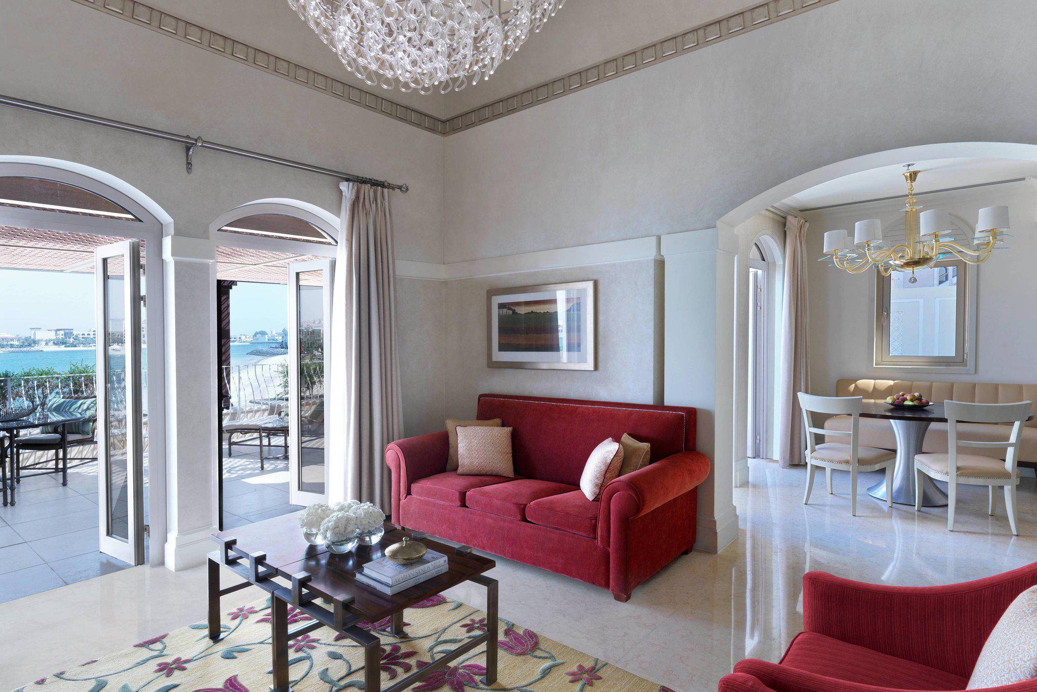 Ritz carlton abu dhabi. Ritz Carlton Abu Dabi. The Ritz-Carlton Abu Dhabi Grand canal 5*. Ritz Carlton Grand canal. Ritz Carlton Hotels Abu Dabi.