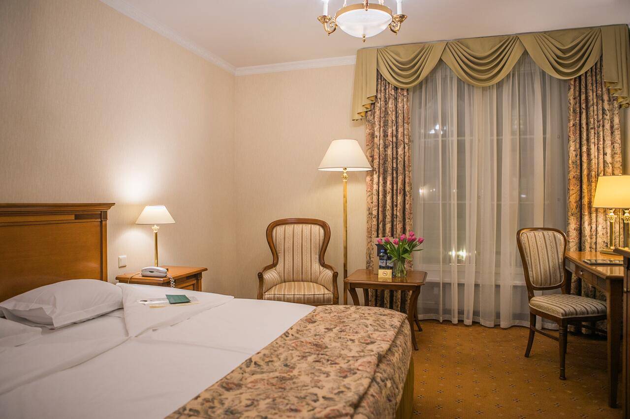 Grand hotel emerald санкт петербург фото