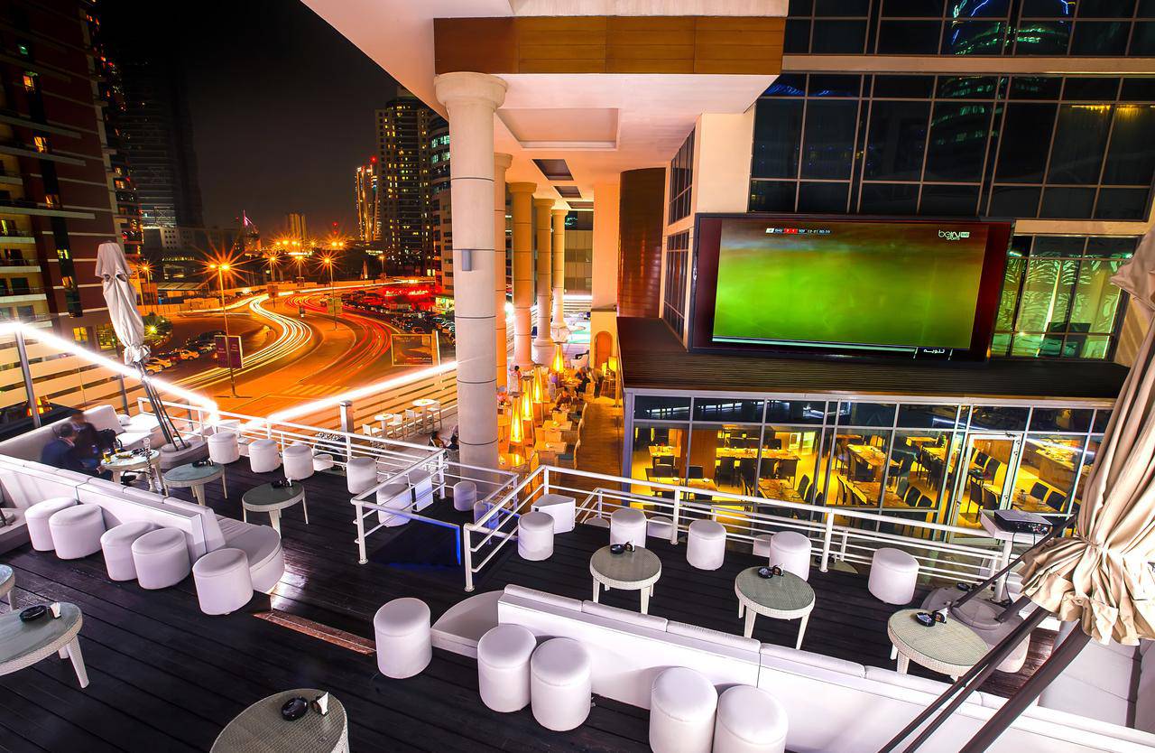 Social hotel resort ex byblos hotel 4. Byblos Hotel Dubai 4*. Теком Дубай. Библос отель Дубай Теком хамелеон клуб.