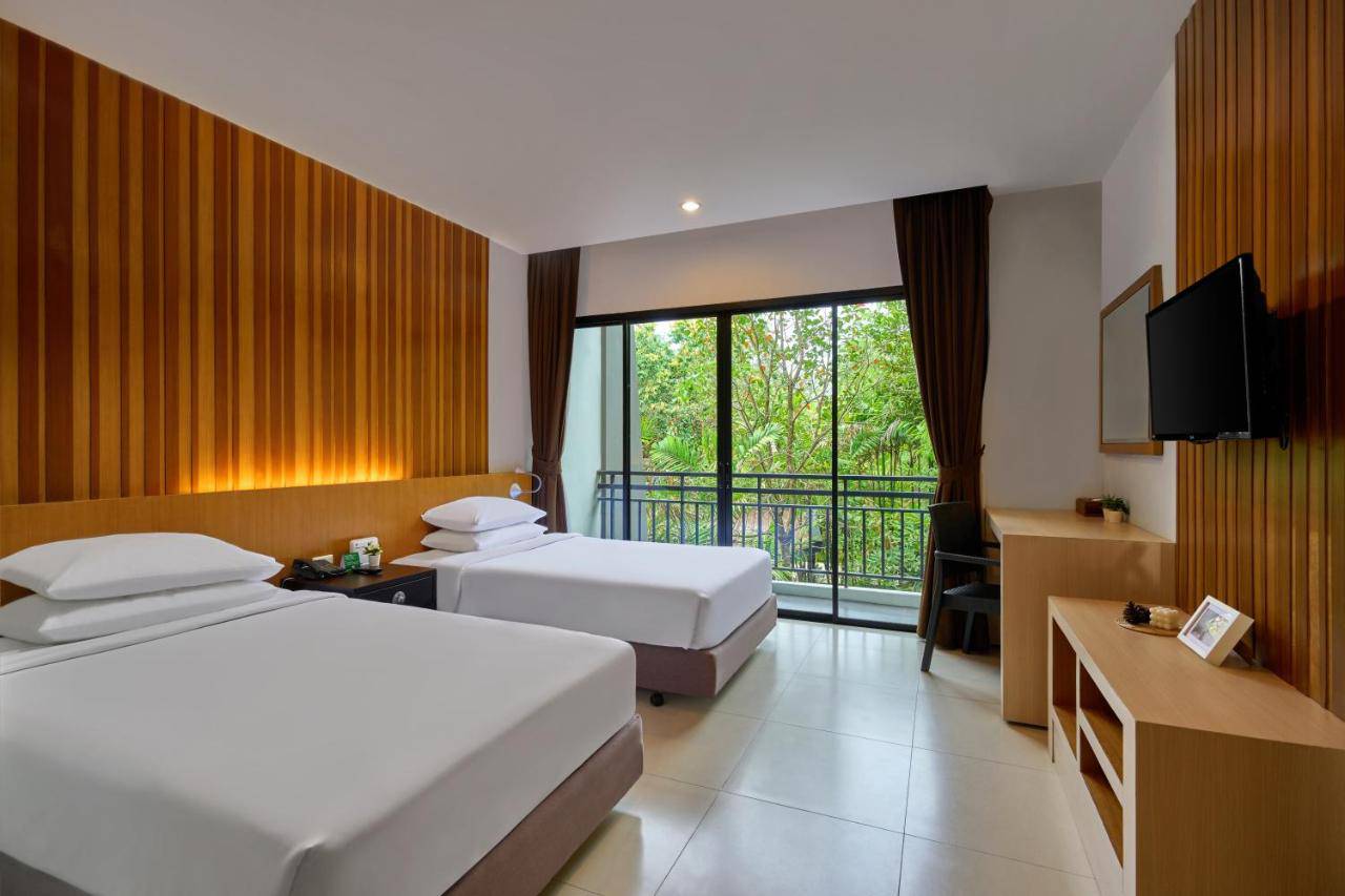 Nai yang Beach Resort 4*. Nai yang Beach Resort & Spa. Nai yang Beach Resort 4 Таиланд Пхукет. Bella Nara Naiyang 5 Таиланд Пхукет.