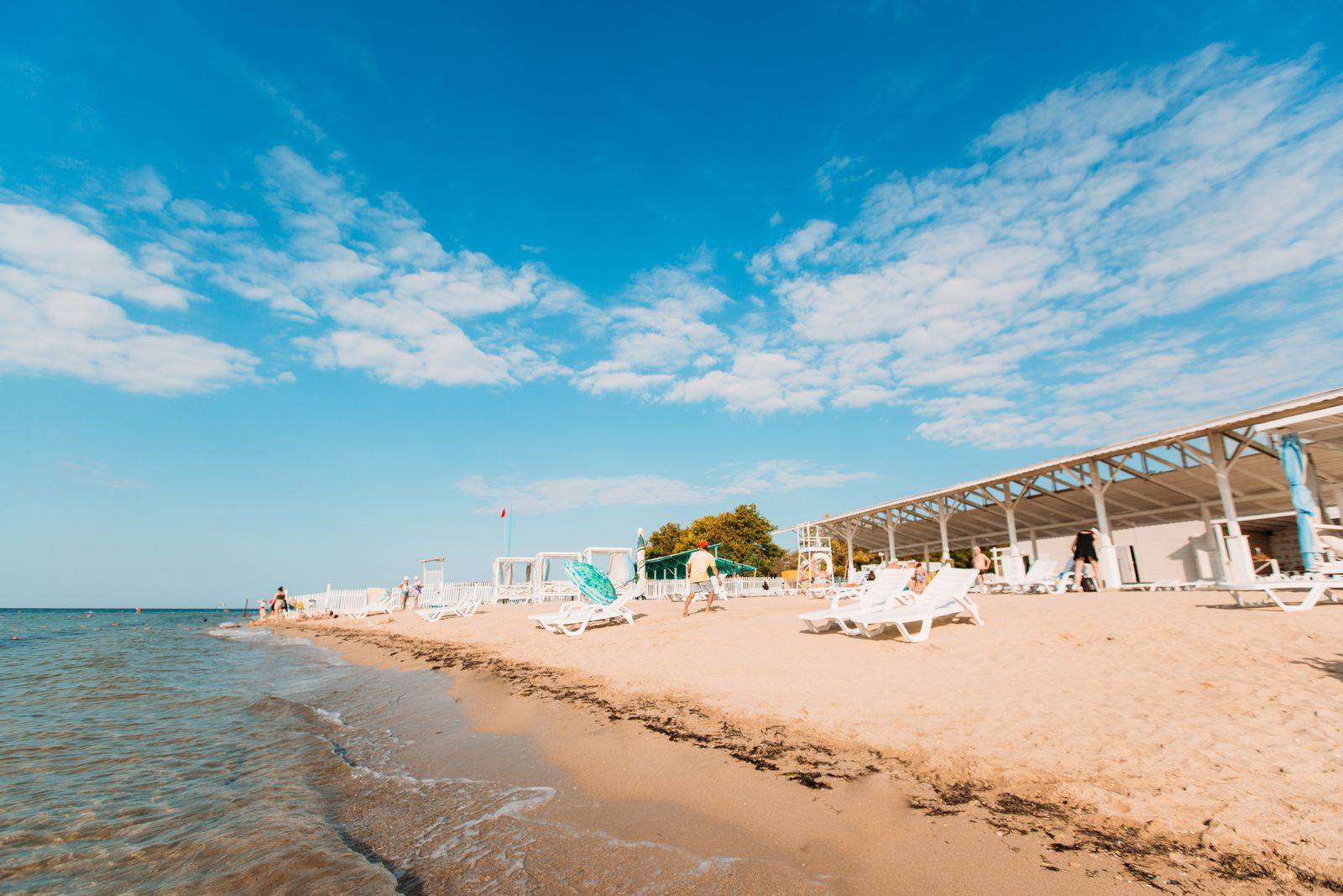Пляж отеля Романова Евпатория