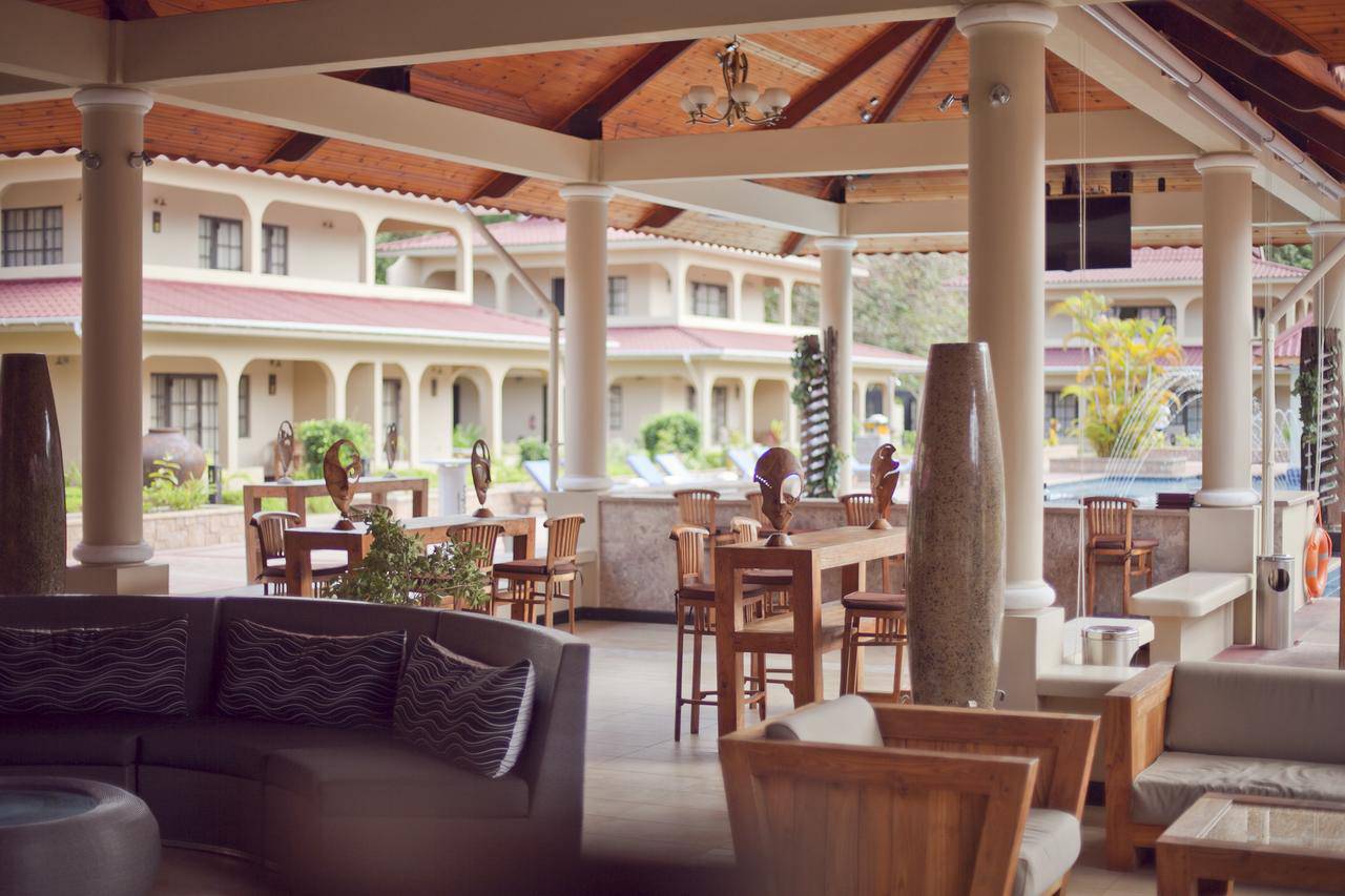 Ресторан спа. Праслин ресторан. Рестораны на Сейшелах. Castello Beach Hotel Сейшелы. Le Relax Hotel & Restaurant 3*.