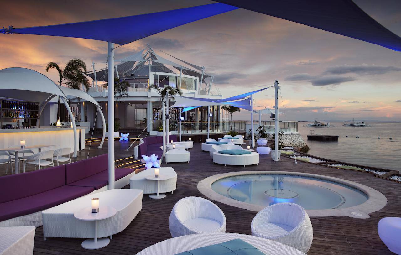 Beach club остров. Мовенпик Исланд. Dream Beach Club остров. Ibiza Beach Club. Movenpick Мальдивы.